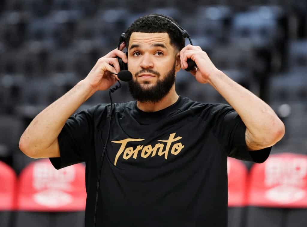 ¿Qué es un triple-doble en baloncesto como el logro de Fred VanVleet?