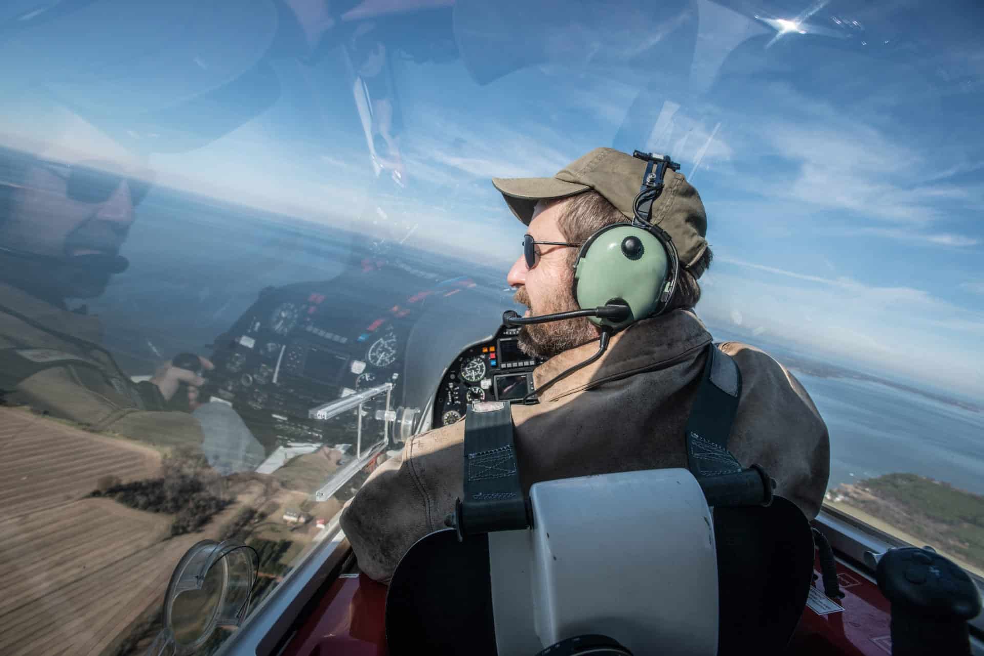 El término ‘Ace Pilot’ explicado cuando el Fantasma de Kiev de Ucrania se hace cargo de Twitter