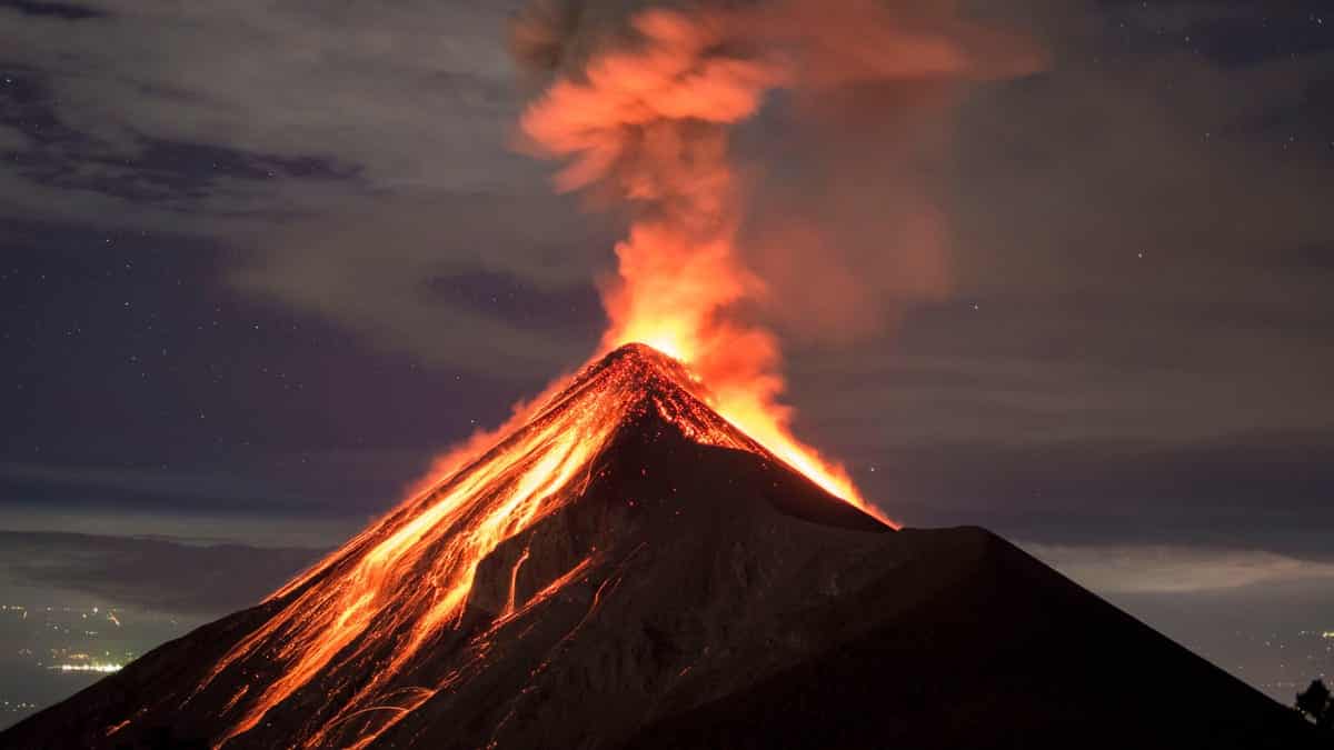 Cómo prepararse para una erupción volcánica (y posiblemente sobrevivir a una también)