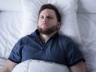 Un experimento revela por qué nos cuesta dormir fuera de casa