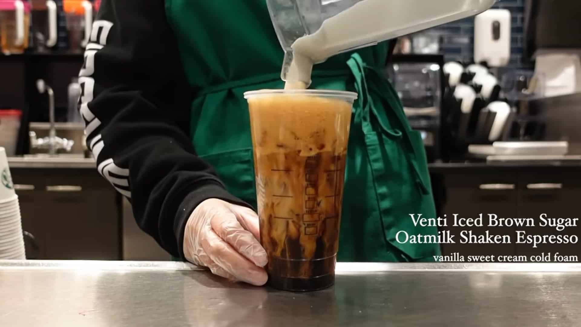 Ya se conoce el veredicto sobre el espresso batido con leche de avena y vainilla tostada helada de Starbucks