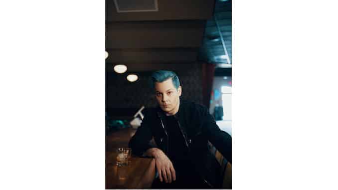 Jack White comparte dos nuevos sencillos, «Hi-De-Ho» feat. Q-Tip y «Reina de las abejas»