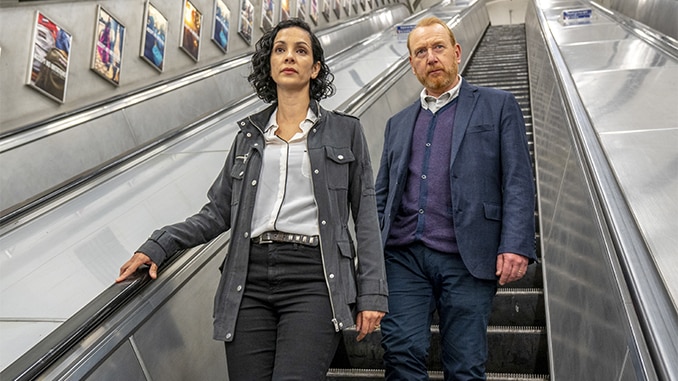 El estreno de The Chelsea Detective Sneak Peek: Adrian Scarborough frustra un robo de bicicleta