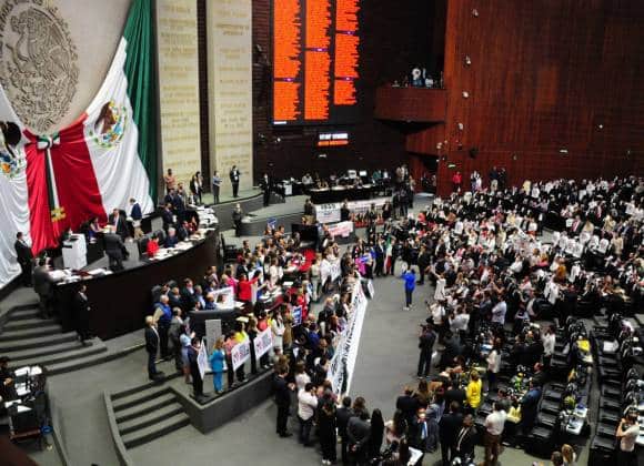 ¡Le dicen NO a la Reforma Eléctrica! Camara de Diputados descarta proyecto de AMLO