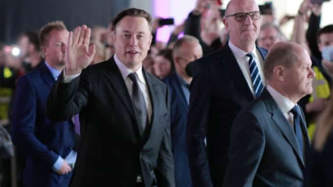 Elon Musk realiza una oferta de adquisición hostil de $ 43 mil millones para comprar Twitter y hacerlo privado