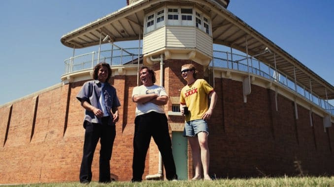 The Chats anuncia nuevo álbum, comparte el video “6L GTR”