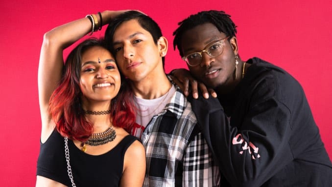 Pinkshift anuncia álbum debut Love Me Forever, comparte «no estoy llorando, estás llorando»