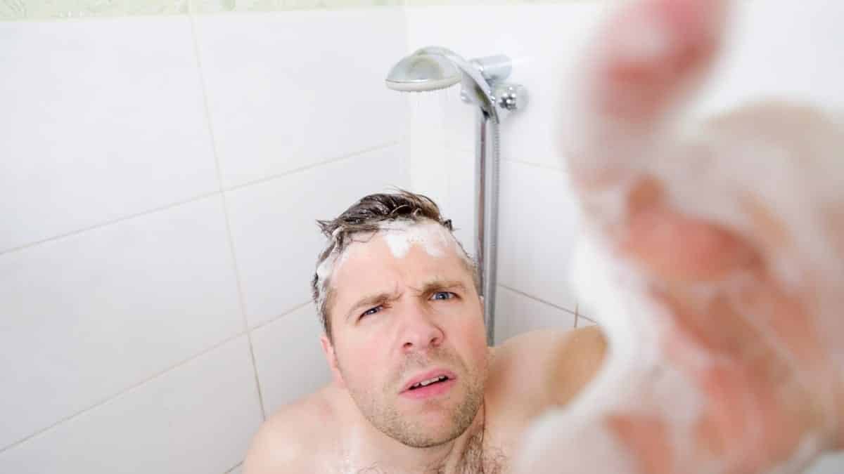 ¿Cuándo son legales las cámaras en un Airbnb (y cómo puedes detectarlas)?