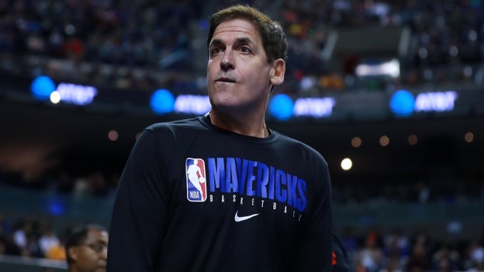 Propietario de los Dallas Mavericks, Mark Cuban, demandado por supuestamente promover el ‘esquema Ponzi’ de criptomonedas digitales de Voyager