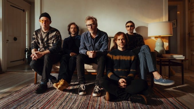 The National Share New Single hazaña. Bon Iver, «Adiós extraños»