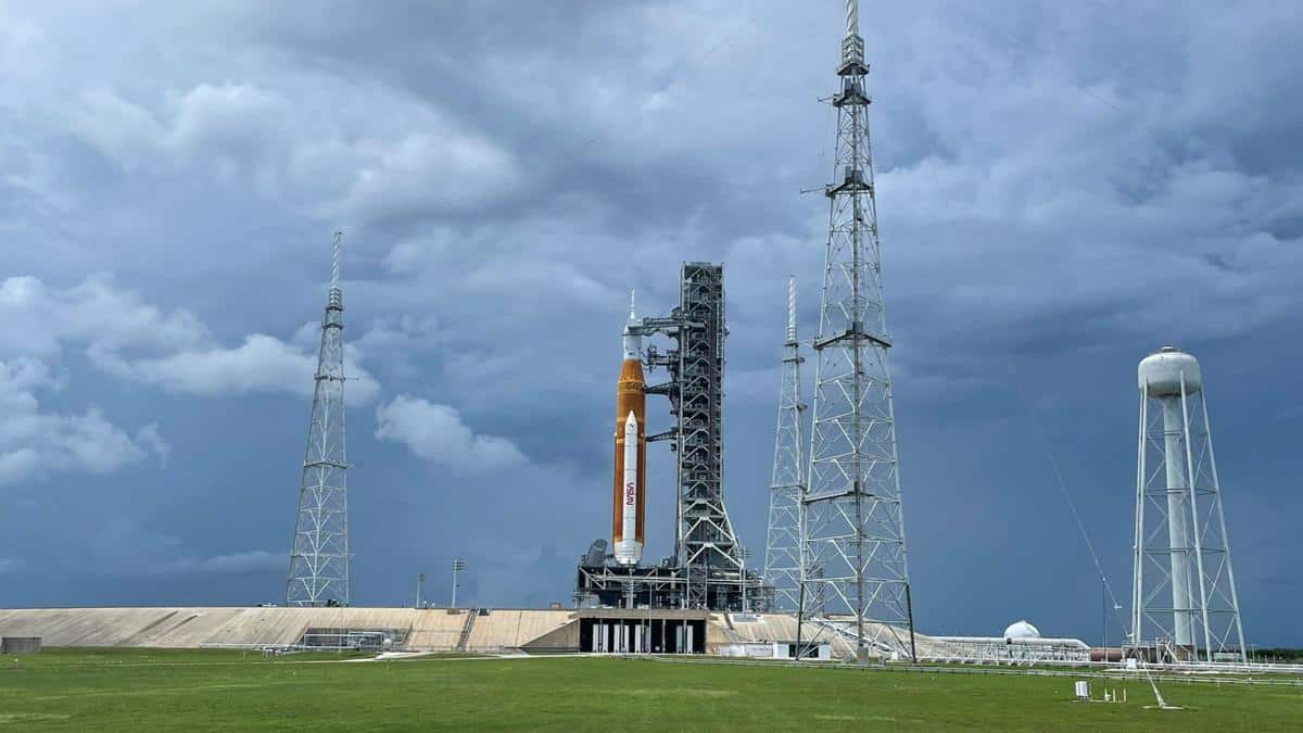 La NASA vuelve a retrasar el lanzamiento de la Artemis I, y ahora se debe a la fuerza de la naturaleza | Vida 1