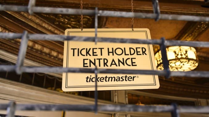 «Break Up Ticketmaster»: Activistas piden al Departamento de Justicia que «investigue y relaje» la fusión Live Nation-Ticketmaster