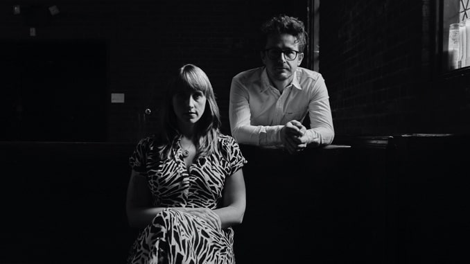 Wye Oak versiona «Running Up That Hill (A Deal With God)» de Kate Bush