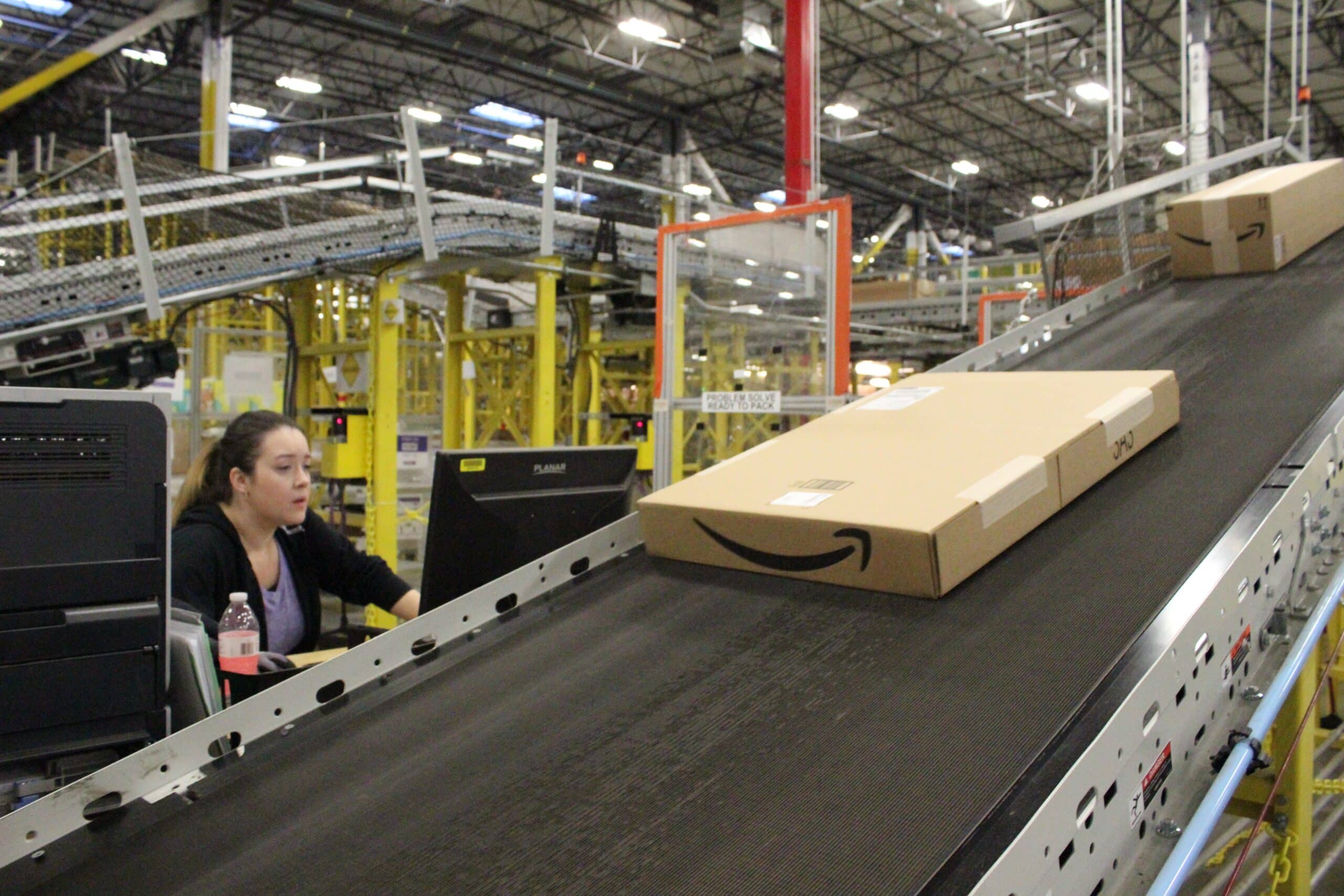 Amazon informa del ‘mayor fin de semana de compras navideñas’ a pesar de sus propias preocupaciones económicas – GeekWire