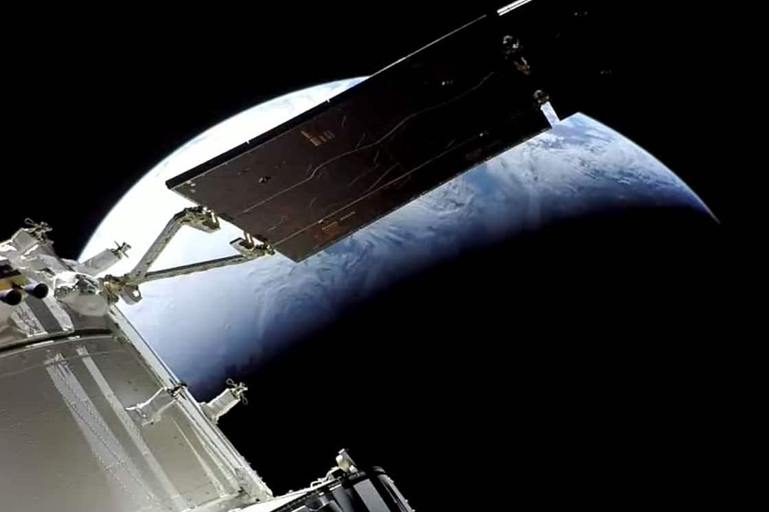 La odisea alrededor de la luna de la NASA termina con el amerizaje de Orión