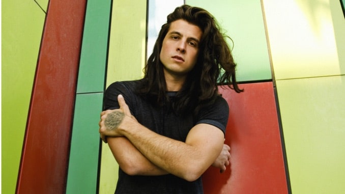 Gana una guitarra Fender Paranormal Cyclone de Paste & Billy Raffoul