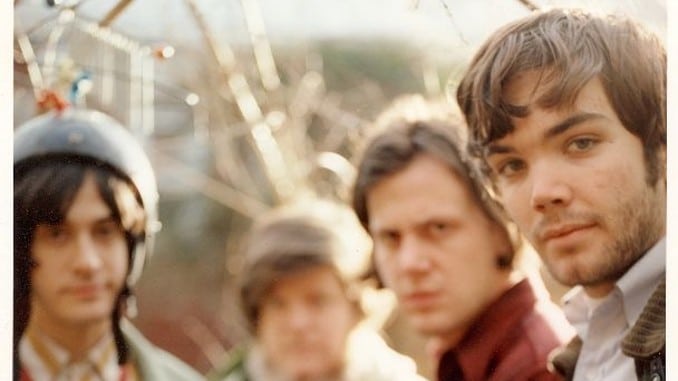 Neutral Milk Hotel anuncia Collected Works Box Set, lanza una versión ampliada de Everything Is