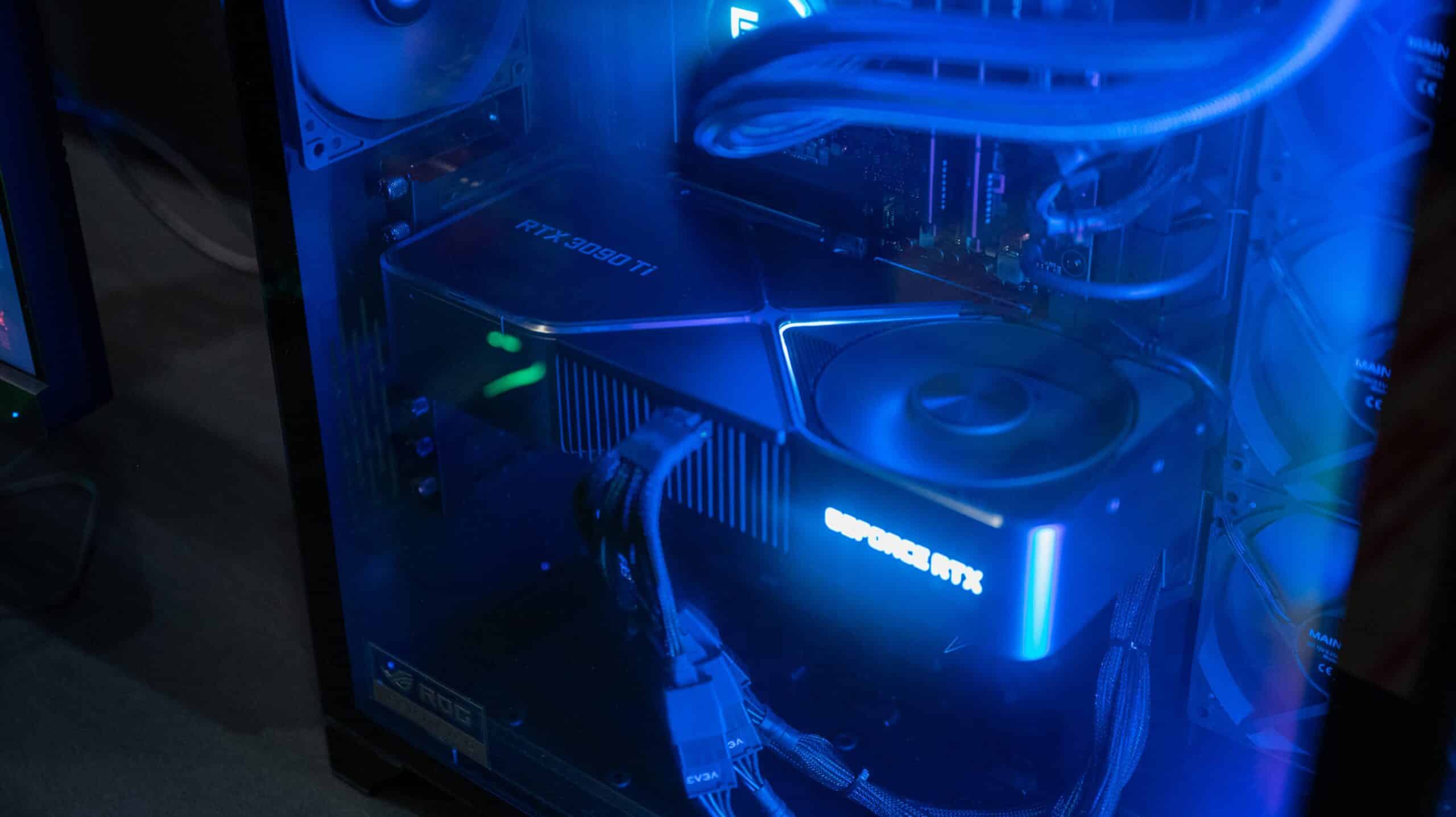 Las nuevas computadoras de escritorio para juegos de CyberPowerPC tienen GPU RTX 4070 1