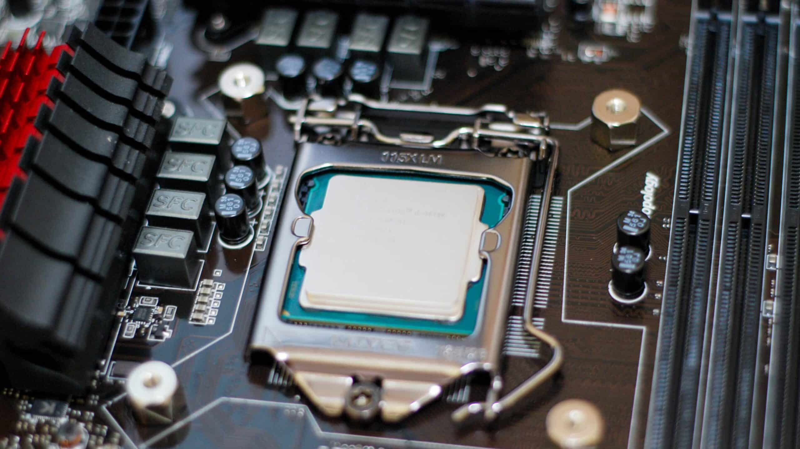 Construya su propia PC pequeña con esta placa base