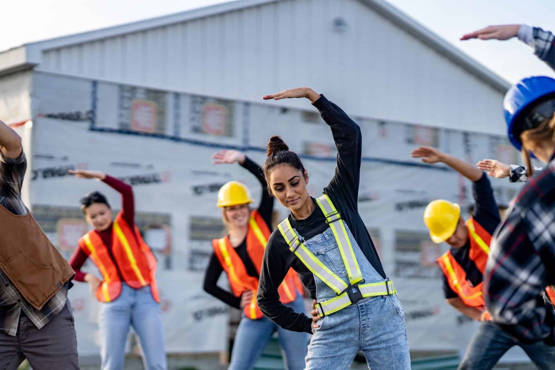 Construction workers caught on camera performing hilarious ‘synchronized’ stretch routine