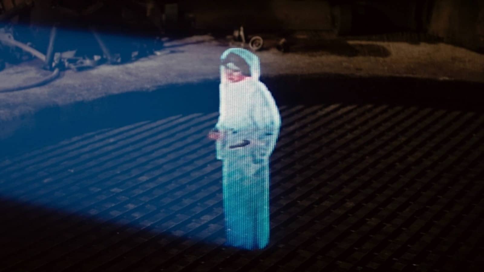 How To Make A Star Wars Fog Machine Projector & See Princess Leia’s Hologram