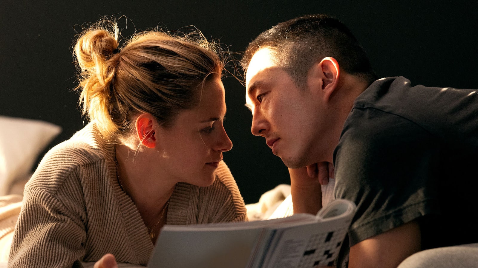 Kristen Stewart And Steven Yeun’s WALL-E Riff Doesn’t Take Off