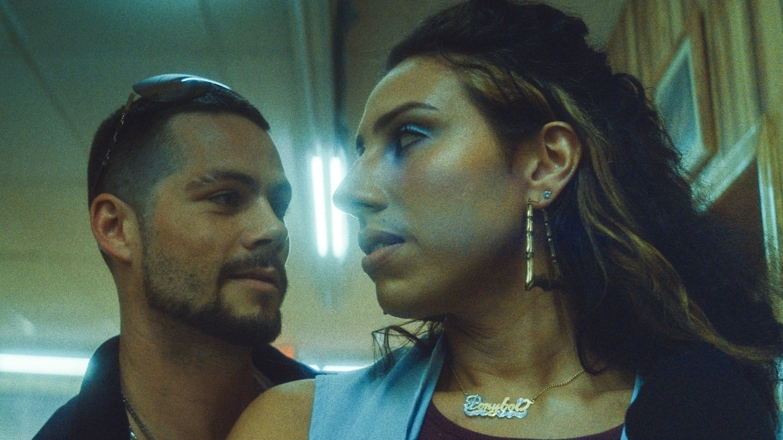 A Grounded Gangster Film With A Groundbreaking Hero