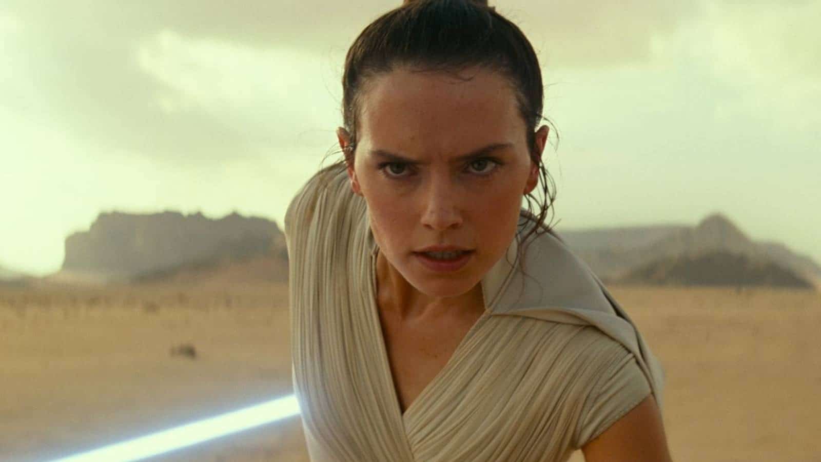 Daisy Ridley Kept Two Important Rey Props After The Rise Of Skywalker